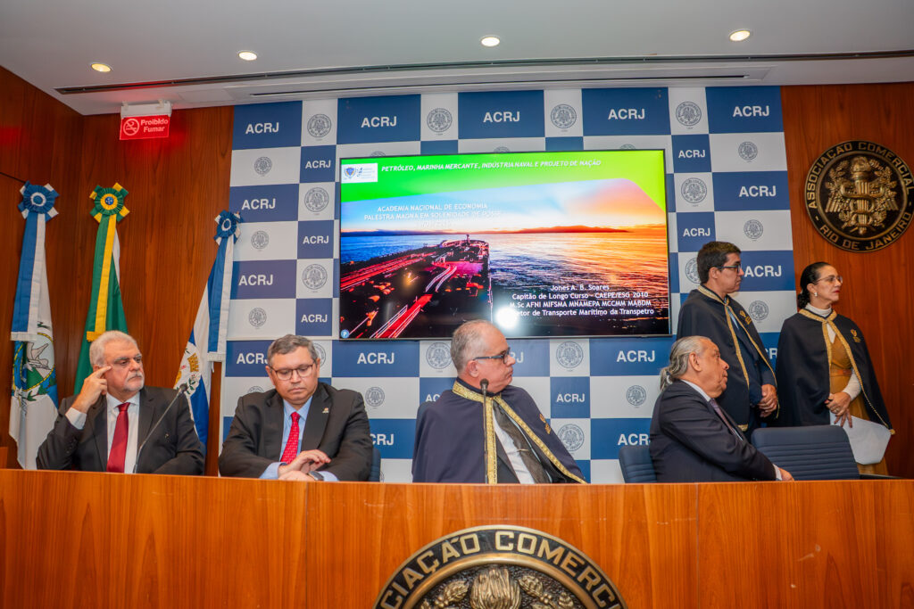Vista geral da cerimônia de posse da Presidência Nacional da Academia Nacional de Economia realizada na Associação Comercial do Rio de Janeiro (ACRJ), em 26 de maio de 2026.